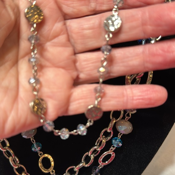 Beautiful multi chain necklace. Heavy piece with blue stones and three chains. - Picture 8 of 9